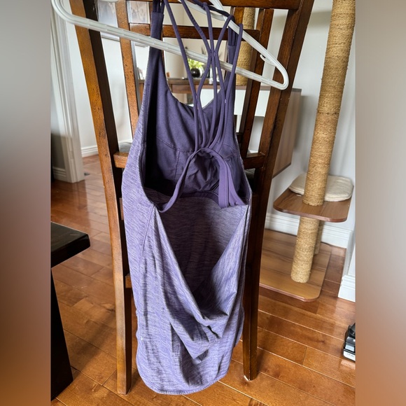 Lululemon Tank Size 8 - Picture 2 of 2
